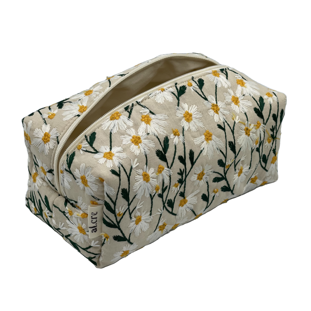 white daisies embroidered maxi makeup bag
