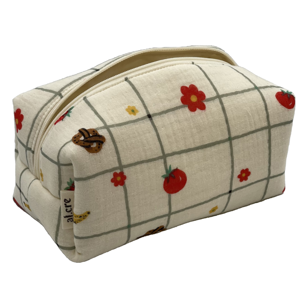 sunday picnic maxi makeup bag