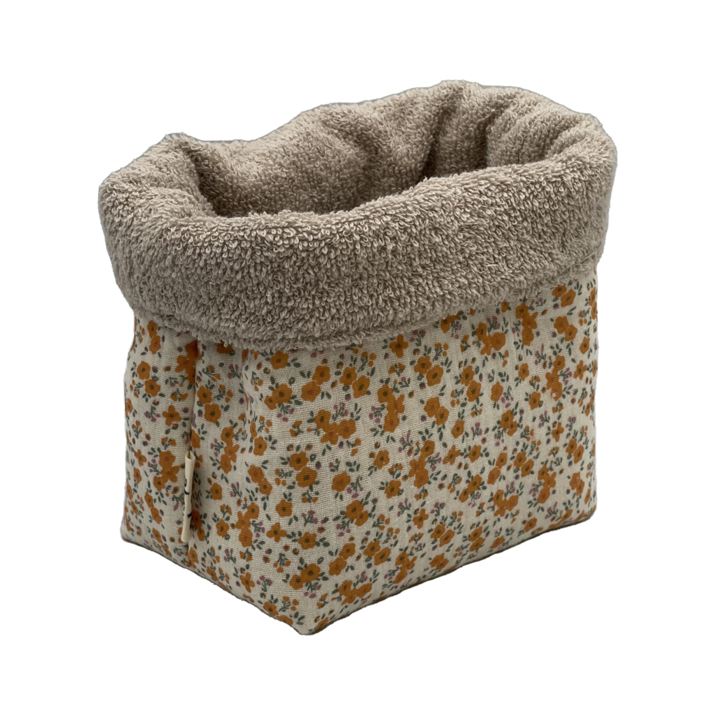 tiny orange flowers beauty bucket