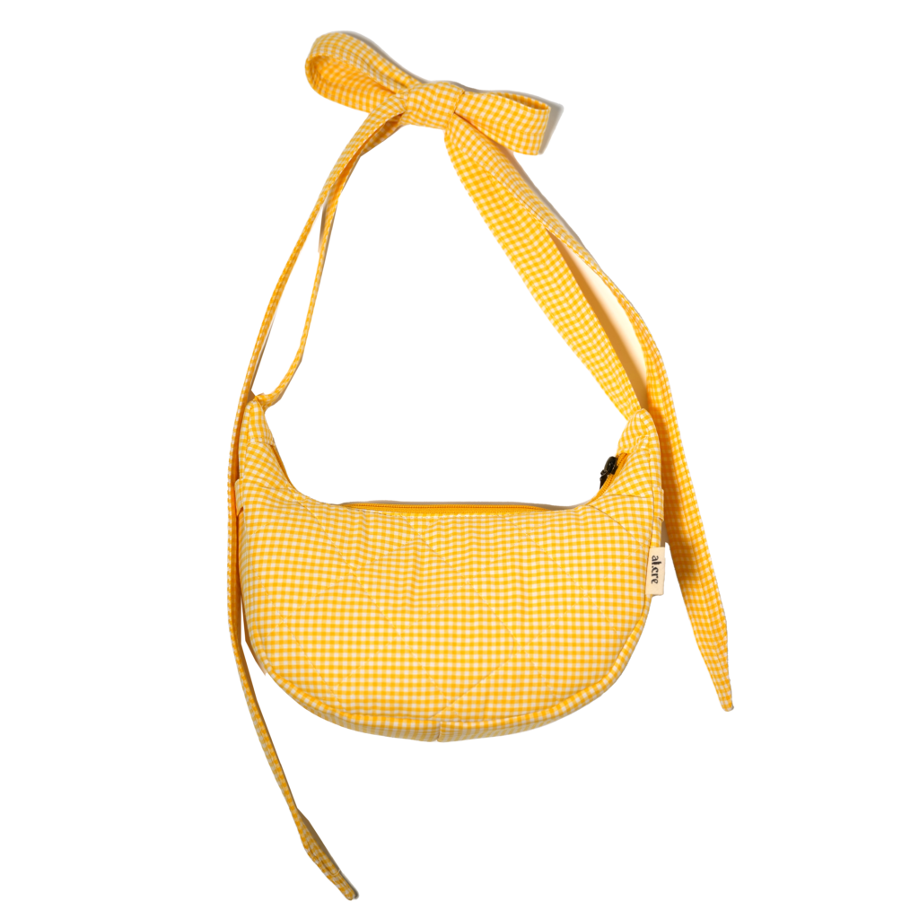yellow picnic banana bag