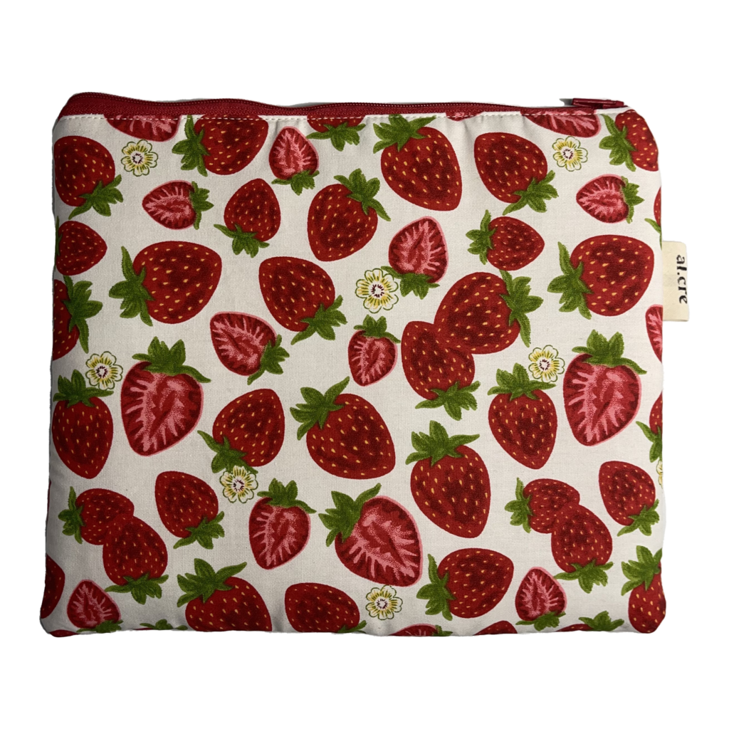 strawberries maxi pouch