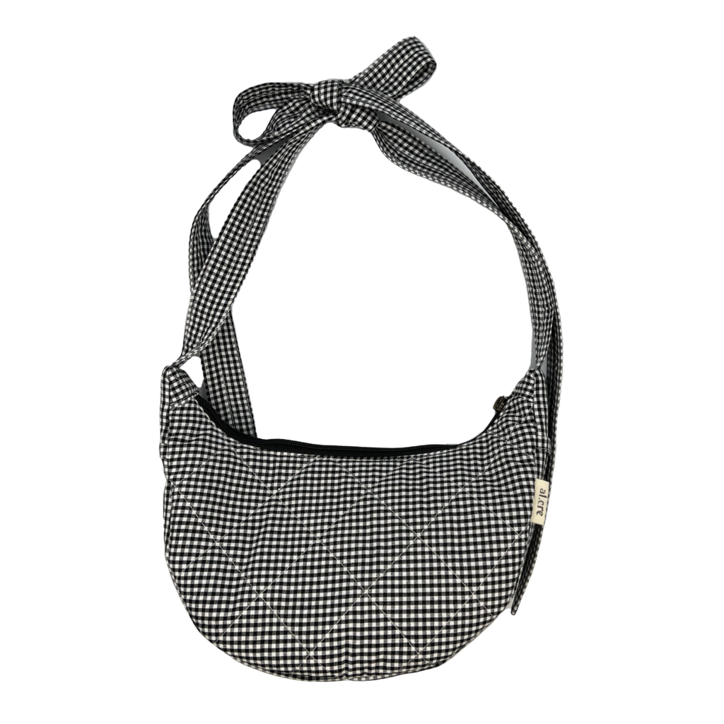 black picnic banana bag