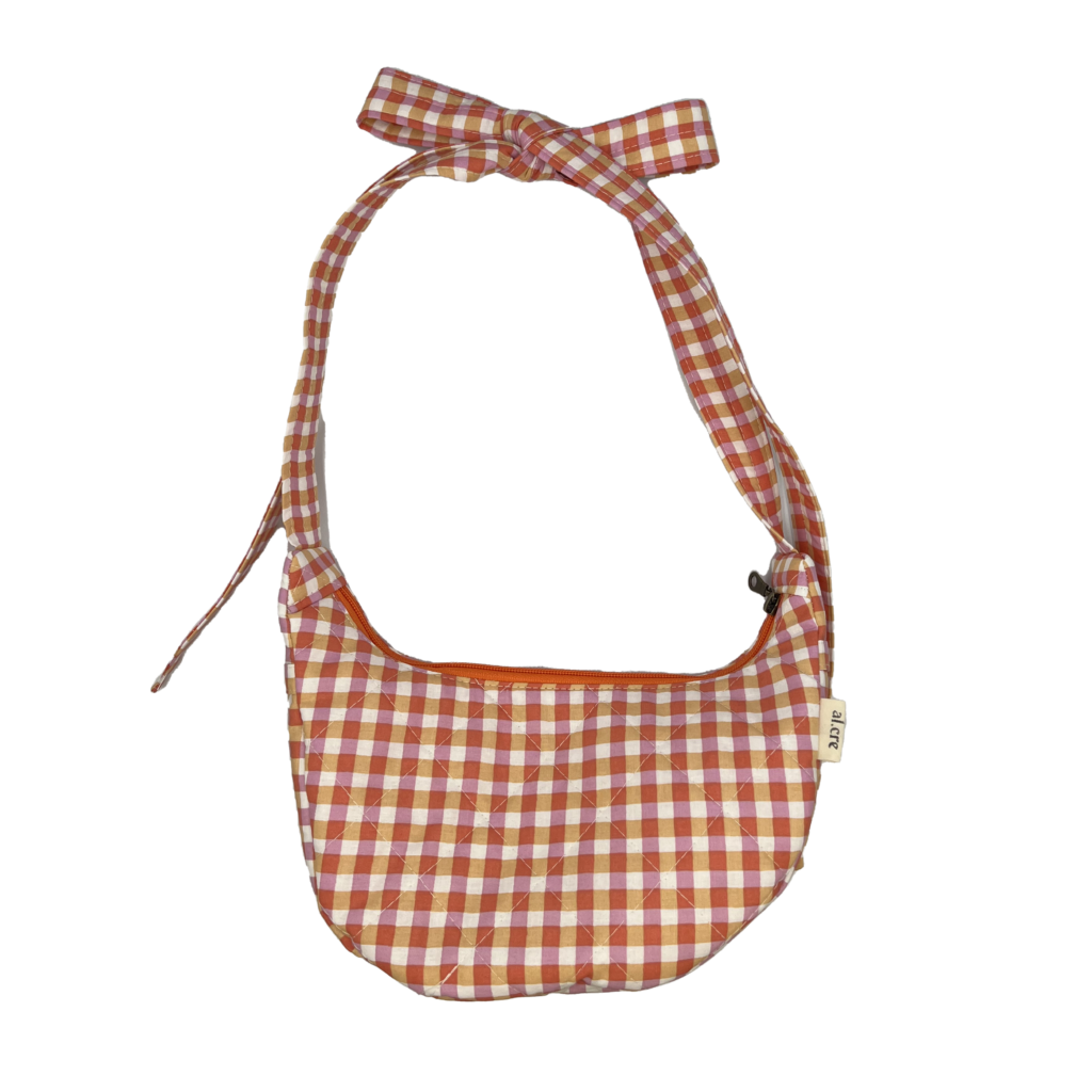 pink and orange picnic banana bag