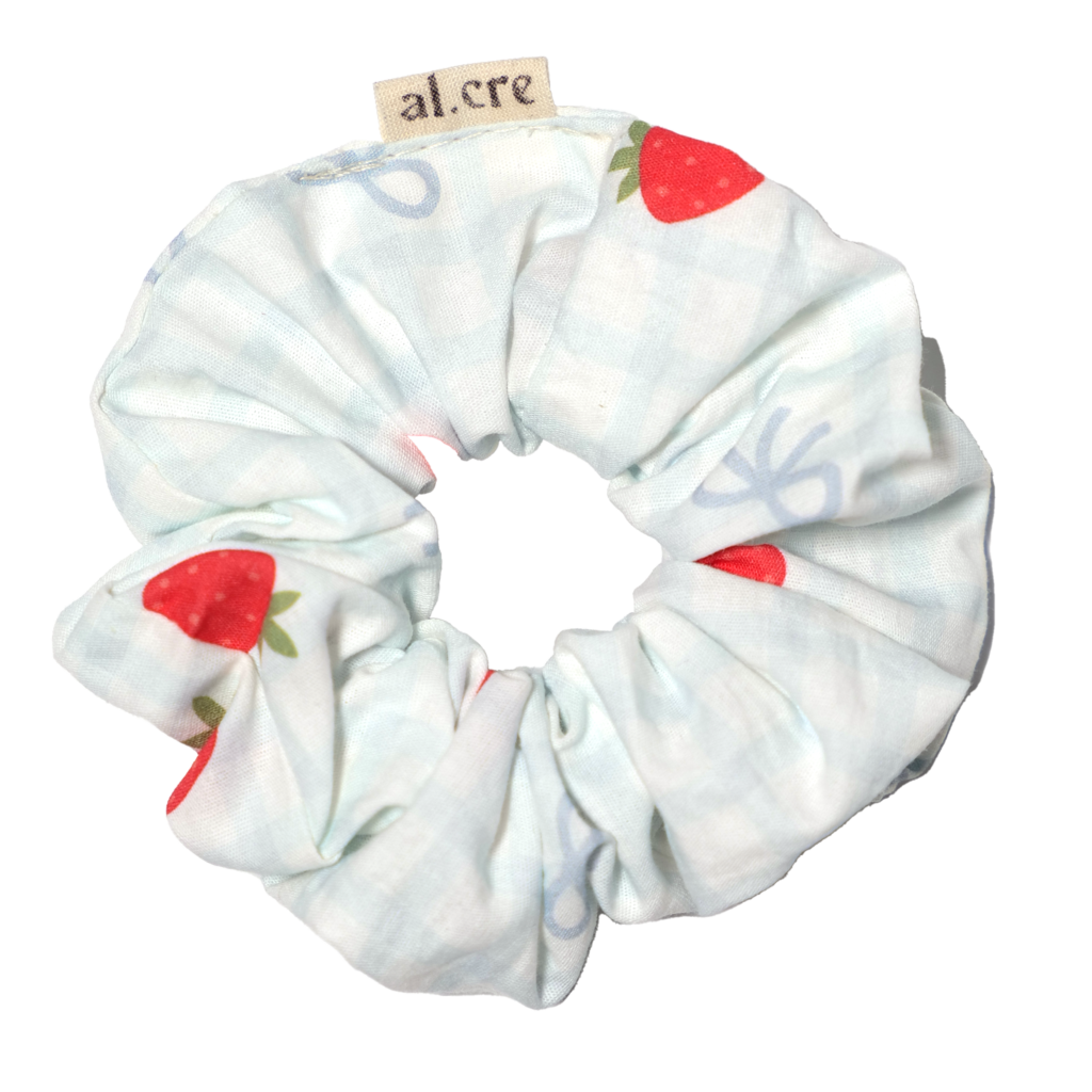 strawberries and bows scrunchie